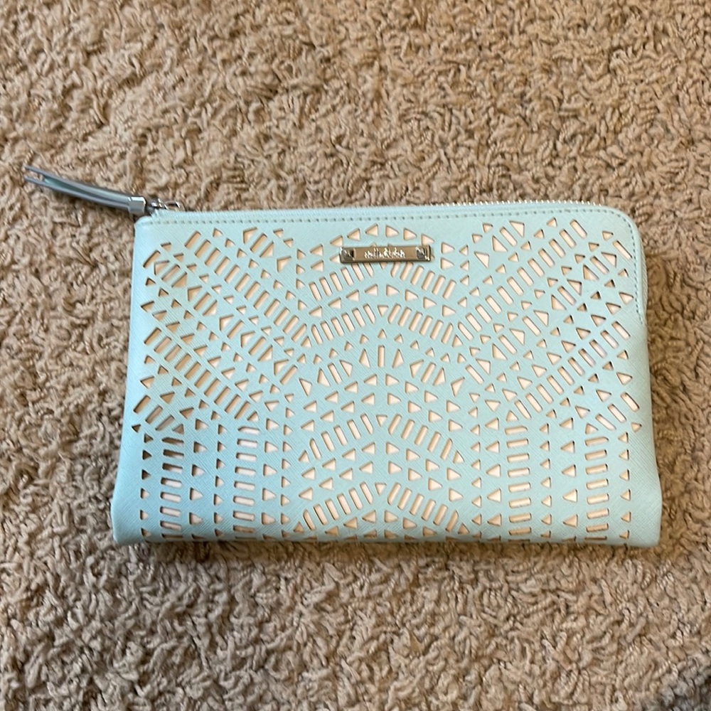 Stella and Dot clutch